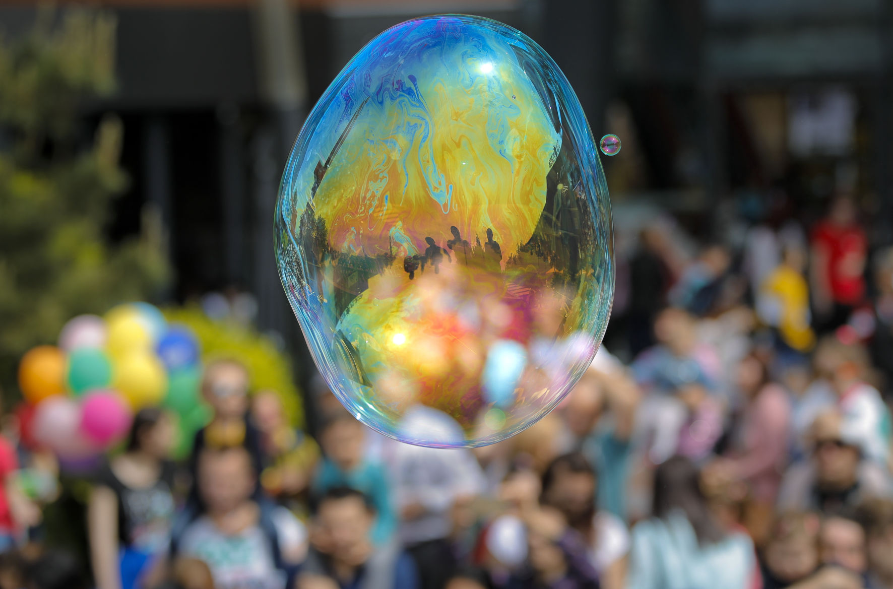 APTOPIX Romania Global Soap Bubble Parade